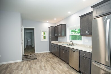 43 Chapman St, Ballston Spa, NY 12020 - photo 7