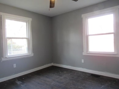 2114 E Cairo St, Springfield, MO 65802 - photo 7