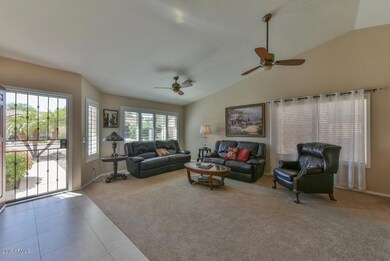 836 E Rose Marie Ln_0002 (1024x684)