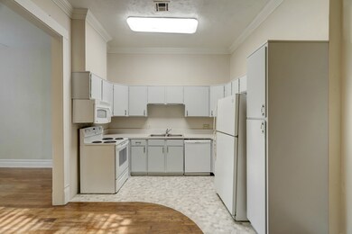 1040 Columbia St, Houston, TX 77008 - photo 6