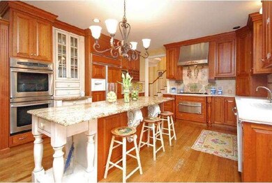 821 Elderberry Ln, West Chester, PA 19380 - photo 5