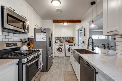 1142 Stonecrest Dr, Houston, TX 77018 - photo 7