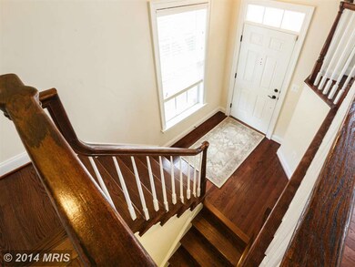 10613 Yorktown Dr, Fairfax, VA 22030 - photo 6