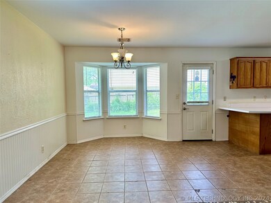 2428 W Delmar St, Broken Arrow, OK 74012 - photo 7