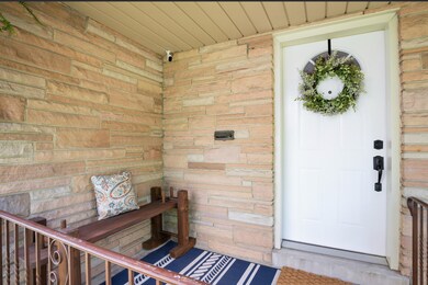 185 N Elm Ave, Elmhurst, IL 60126 - photo 5