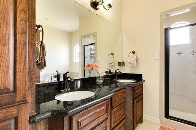 3629 Ebro Dr, Edinburg, TX 78539 - photo 7