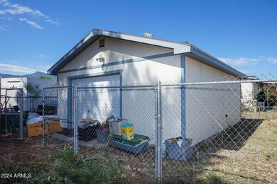 Detached Garage