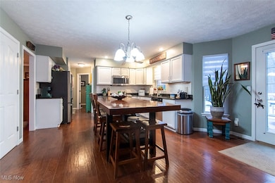 1067 Woodglen Cir, Medina, OH 44256 - photo 6