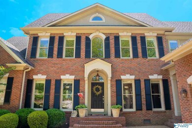 This property is located within 20 minutes of Research Park, Redstone Arsenal, Huntsville Hospital, the Bridge Street entertainment and shopping complex and the new Madison Towne Center Baseball Stadium. Less than a 40 minute drive to Lake Guntersville.