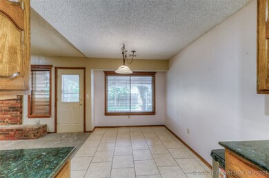 1300 S 29th St, Broken Arrow, OK 74014 - photo 6