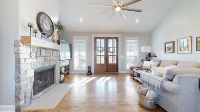 246 Pinkston Rd, Shelbyville, TN 37160 - photo 6