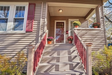 55 Standish St, Worcester, MA 01604 - photo 5