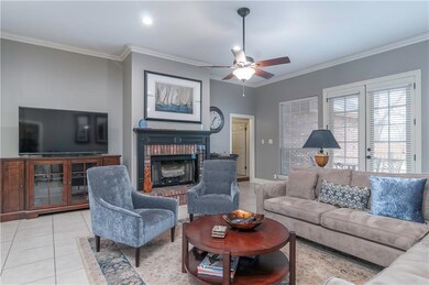 Spacious sophisticated living area in a great soot