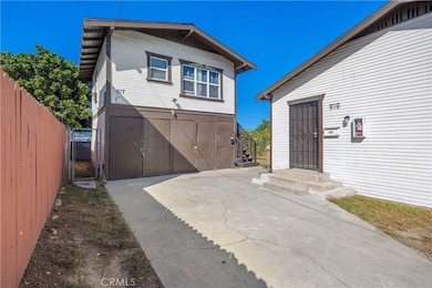 817 E New York St, Long Beach, CA 90813 - photo 5