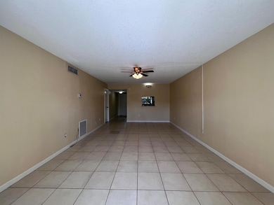2050 Oleander Blvd unit 6-102, Fort Pierce, FL 34950 - photo 4