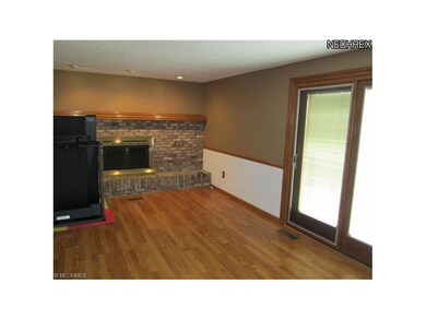 13820 Rustic Dr, North Royalton, OH 44133 - photo 3