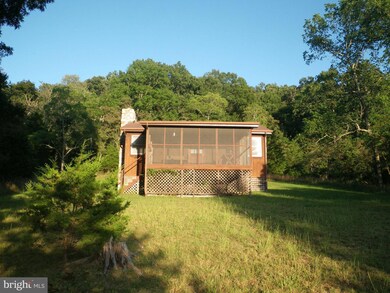 415 Meadow Ln, Lost City, WV 26810 - photo 5