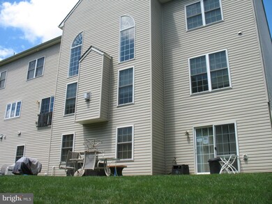 8005 Pink Azalea Ct, Windsor Mill, MD 21244 - photo 4