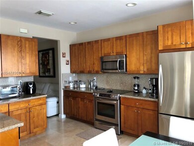 10771 NW 75th St, Doral, FL 33178 - photo 6