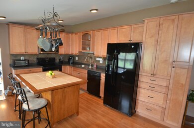 6205 Rolling View Dr, Sykesville, MD 21784 - photo 4