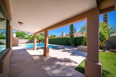 2313 W Keating