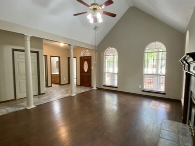 9 W Forest Ct, Conroe, TX 77384 - photo 6