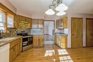 10574 Century Ln, Lenexa, KS 66215 - photo 6