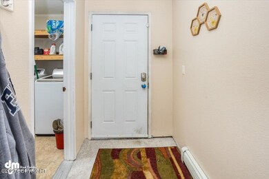 04-Front Entry_IMG_4591-Edit