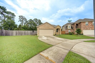10602 Woodson Valley Dr, Houston, TX 77016 - photo 2