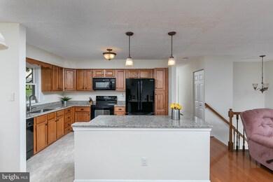9414 Seven Courts Dr, Nottingham, MD 21236 - photo 4