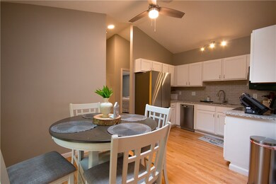 2 Magnum Ct unit 29, Smithfield, RI 02917 - photo 3