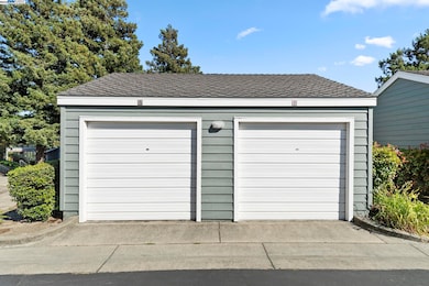 8060 Mountain View Dr unit A, Pleasanton, CA 94588 - photo 4