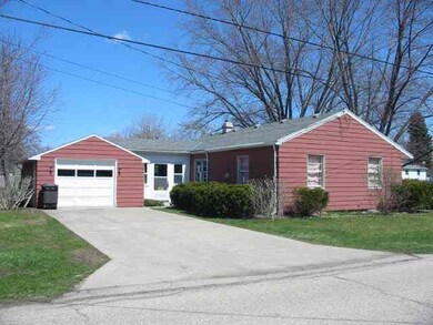 3031 Garden Blvd, Elkhart, IN 46517 - photo 2