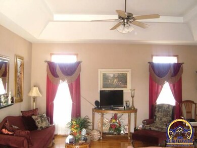 3334 SW 45th Ct, Topeka, KS 66610 - photo 3