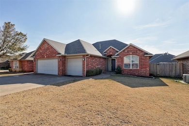 11720 SW 18th St, Yukon, OK 73099 - photo 3