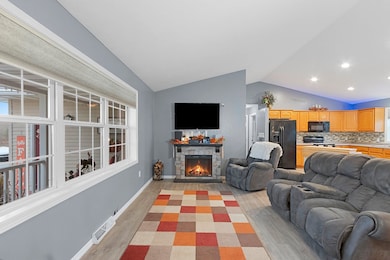 1410 Alcan Dr, Menasha, WI 54952 - photo 2