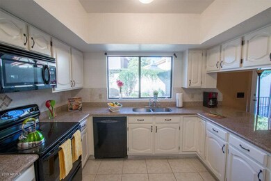 30 E Caroline Ln, Tempe, AZ 85284 - photo 3