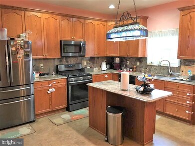 58 Arbor Cir, Colmar, PA 18915 - photo 3