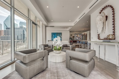 Furnished sitting area - can also be used as a dining area