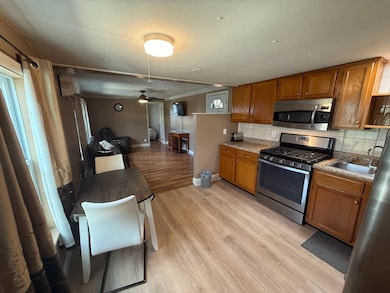 34700 S Haines Creek Rd unit B, Leesburg, FL 34788 - photo 4