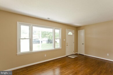 141 Meadowbrook Dr, Stephens City, VA 22655 - photo 4