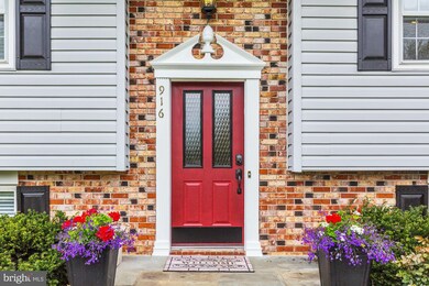 916 Caren Dr, Sykesville, MD 21784 - photo 2