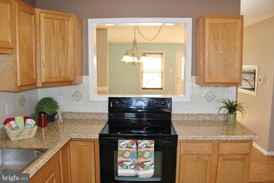 2415 Vineyard Ln, Crofton, MD 21114 - photo 5