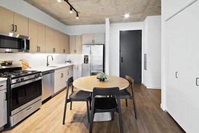 411 W Chicago Ave unit C806, Chicago, IL 60654 - photo 7