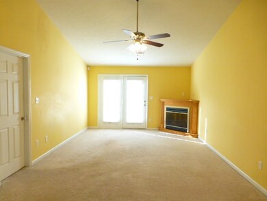 VAULTED CEILING GR/W LENNOX FP
