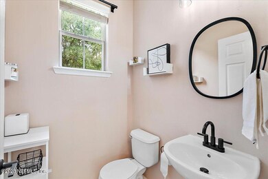 8862 Inlet Bluff Dr, Jacksonville, FL 32216 - photo 5