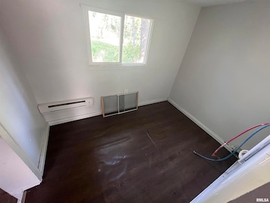 1028 S Tonti Cir, Peoria, IL 61605 - photo 6