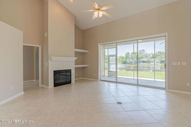 GREAT ROOM & FIREPLACE