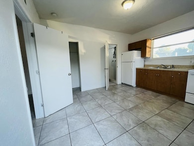 195 Gardenia St unit 4, Tavernier, FL 33070 - photo 6