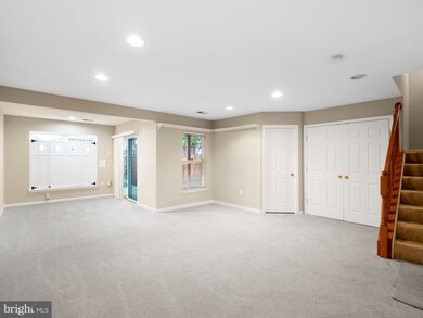 43450 Laidlow St, Chantilly, VA 20152 - photo 4